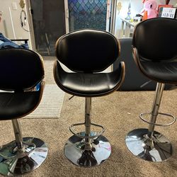 FREE FREE FREE Barstool with Curved Back and Vinyl Seat -  FREE