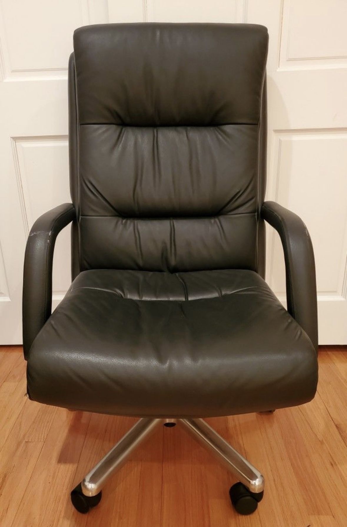 Executive Leather Office Chair