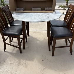 Glass Round Table