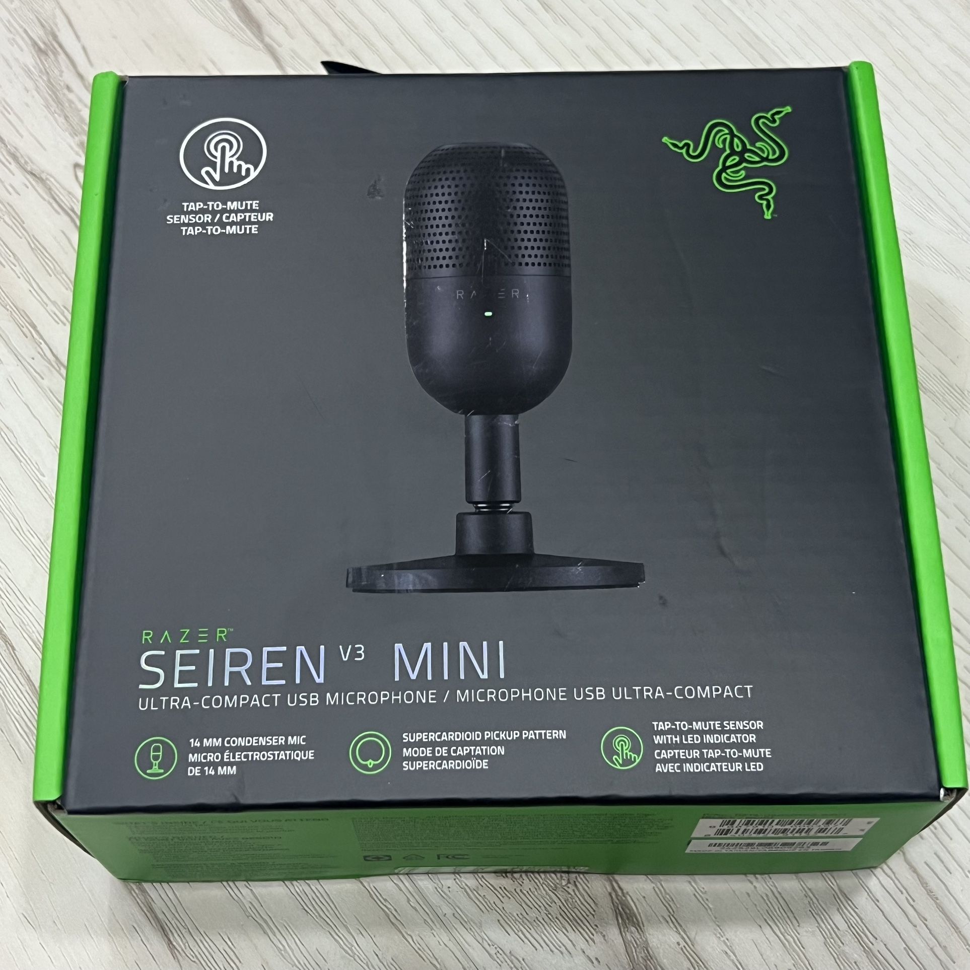 Razer Seiren V3 Mini Ultra Compact USB Microphone - Gaming Pro MicStream Podcast