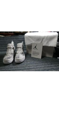 Jordan 4 premium Pinnacle “Snakeskin” size 11.5