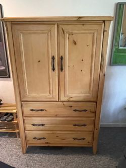 Armoire cabinet