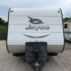 please, serious buyers only who Have cash that are ready to buy   2015 Jayco Jay flight slx 264bhw  29ft bunkhouse front private bedroom  rear double 