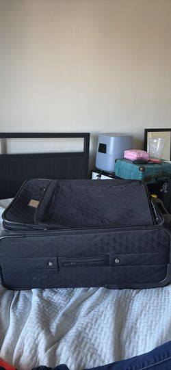 MINI CARRY ON SUITCASE 