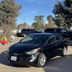 2013 HYUNDAI ELANTRA 