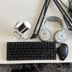 Beginner PC Gaming Accessories 