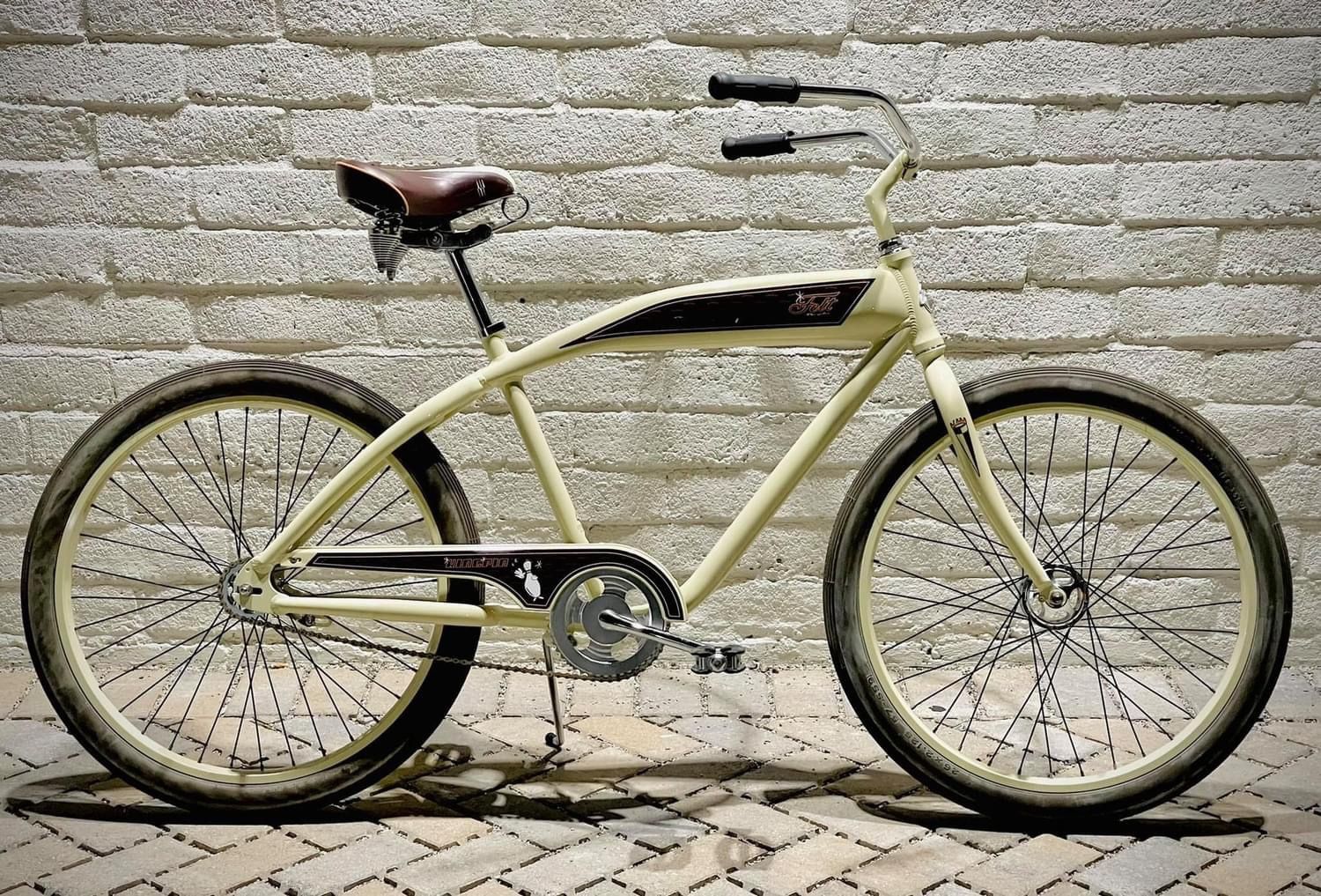 Bicycle Kingpin Limited Edition　バイスクル Felt Kingpin Cruiser Bicycle for Sale in Nas North Island, CA