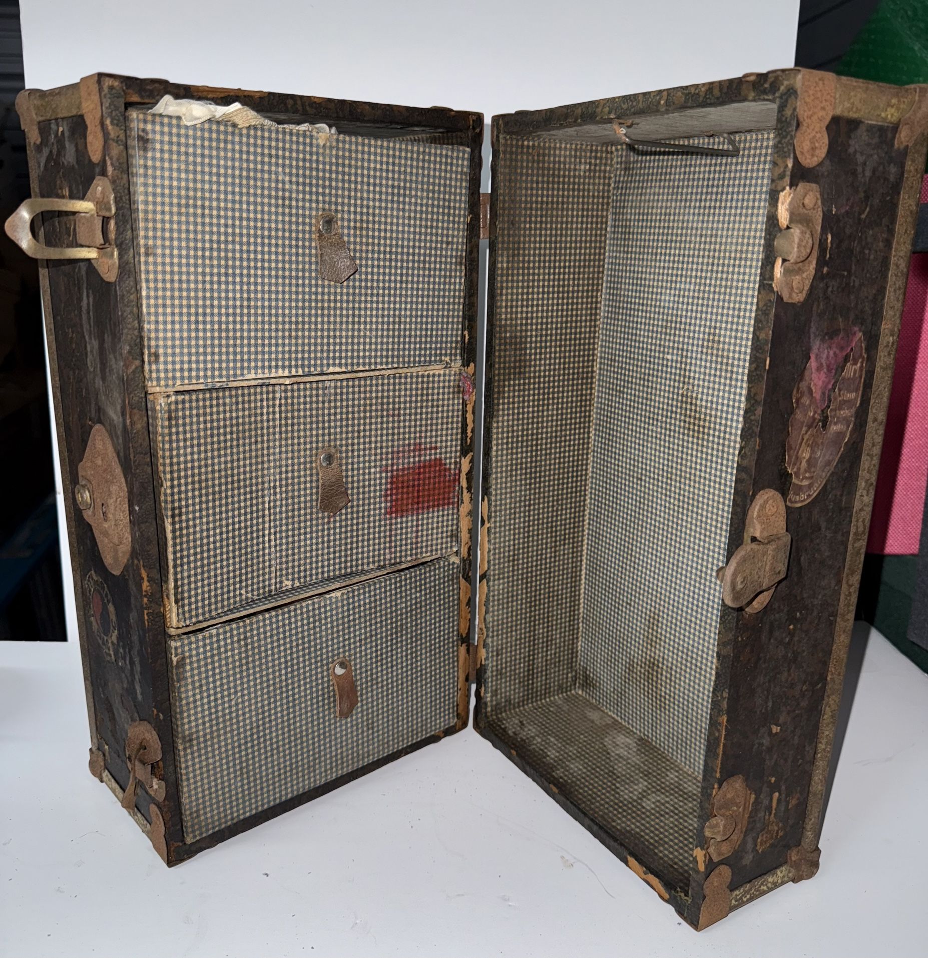 VTG Travel Chest Smaller Size
