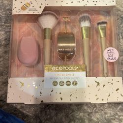 Makeup  Brushes 