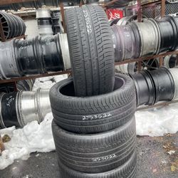 275/35/22 and 315/30/22 continental staggered 275/35R22 215/30R22 matching set if used tires in great condition 450$ for 4 tires plus tax.  Mount bala