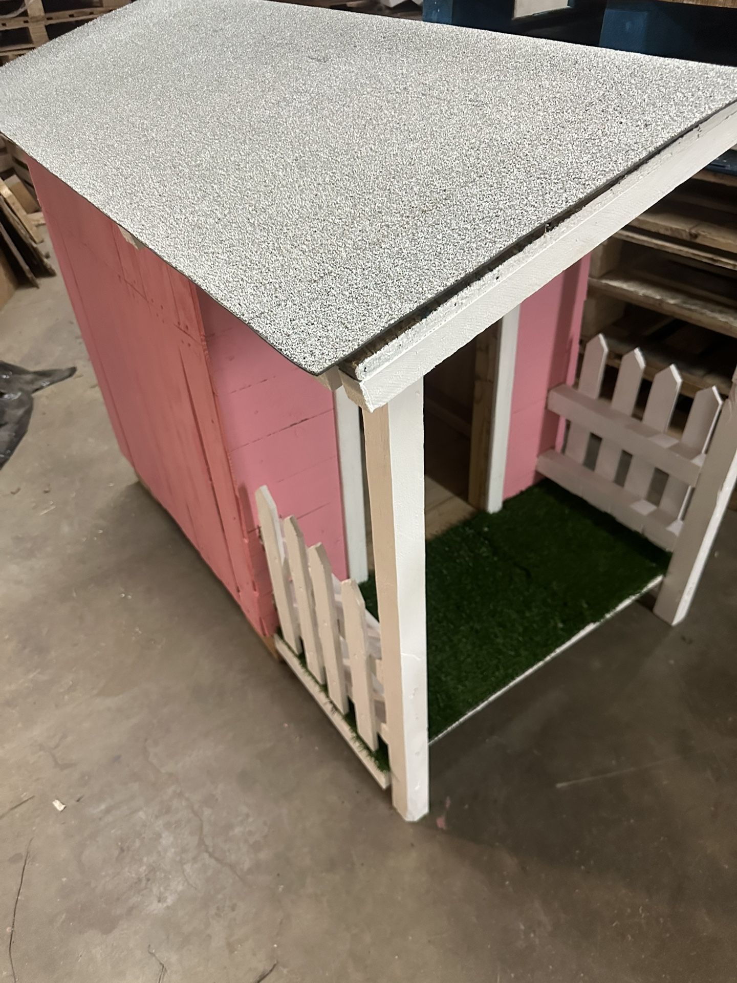 Dog House / Casa Para Perros