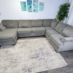 Big Gray Sectional Couch (Can Deliver) 