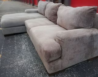 Free Delivery Today!  Steam Cleaned! Oversized Grey sectional couch sofa with no stains or rips. Very. Nice