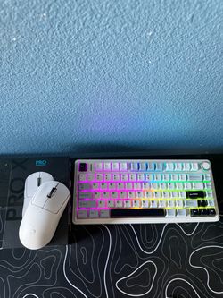 Logitech super light with AULA F75 Keyboard