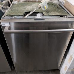 Bosch 800 Series SHX78B75UC
24 Inch Fully Integrated Built-In Smart Dishwasher 