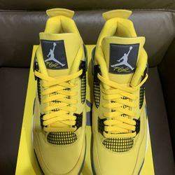 Air Jordan 4 Retro 