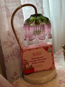 Strawberry shortcake candle warmer table lamp
