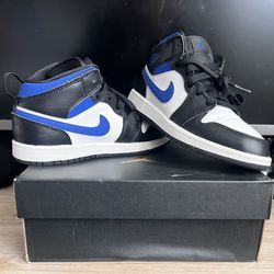 Jordan 1 Mid (PS) - white/racer blue black - Size 2Y 