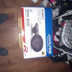 Alpine Speakers 