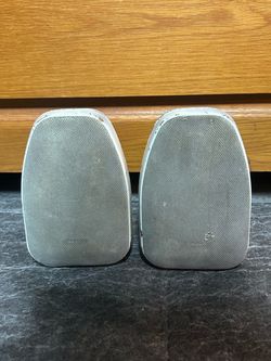 Pair of BIC America Venturi DV32 W Compact 2-Way Speakers