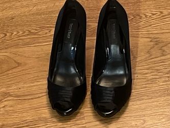 White House Black Market London High Heels