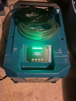 PHOENIX  DryMAX  XL Dehumidifier Commercial 930 job hours