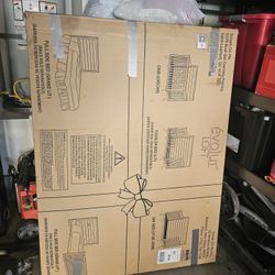 Toddler Bed/ Crib/ Twin Bed