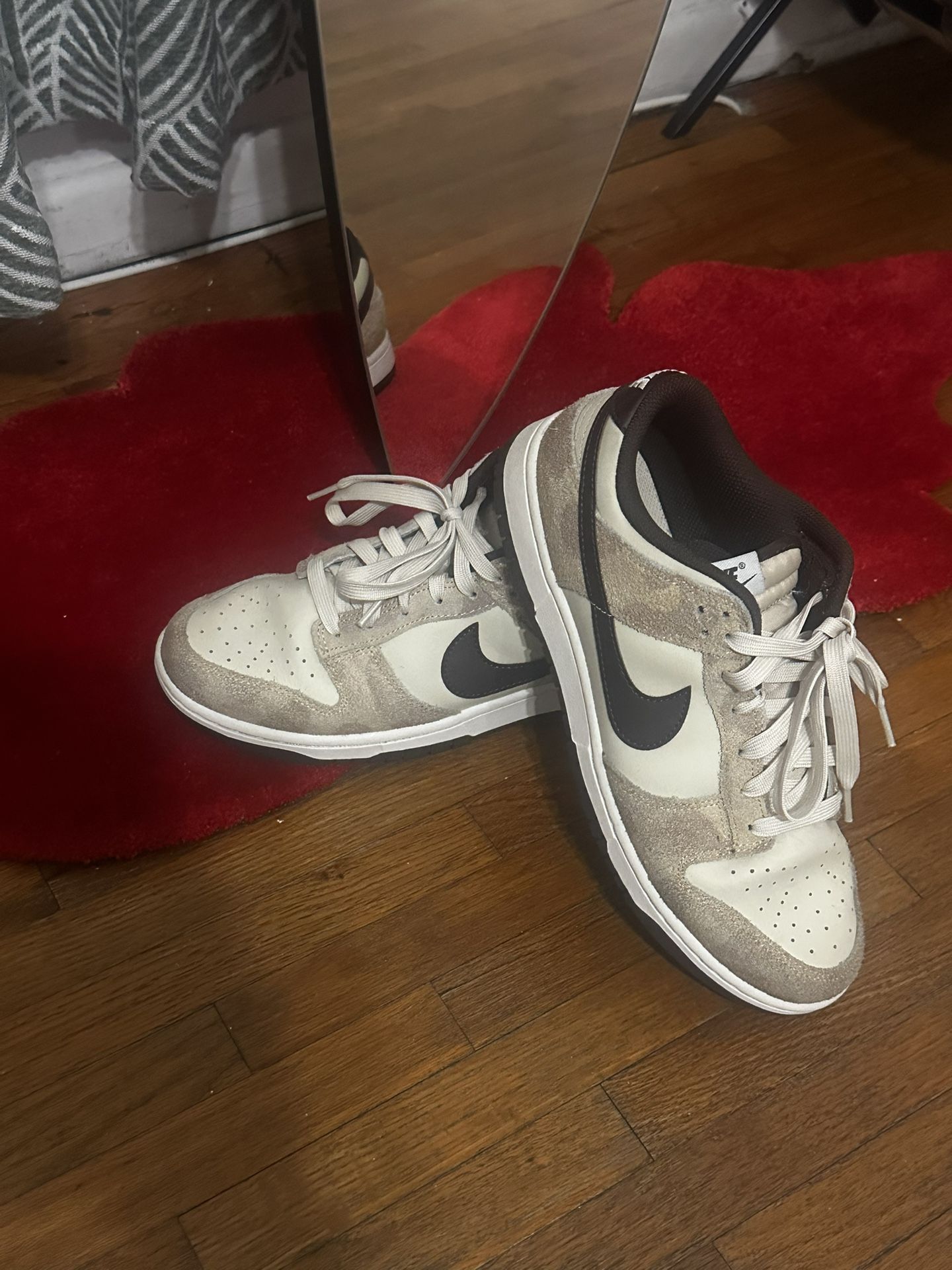 4 Sneakers Group Buy