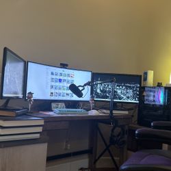 Gaming Setup (TRADE FOR TALARIA OR SURRON)