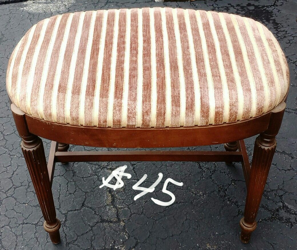 Foot Stool Located In Hamburg