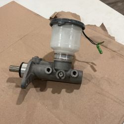Master Cylinder 