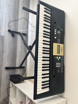 YAMAHA YPT-220 PIANO