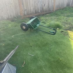 Seed And Feed Lawn Care Spreader