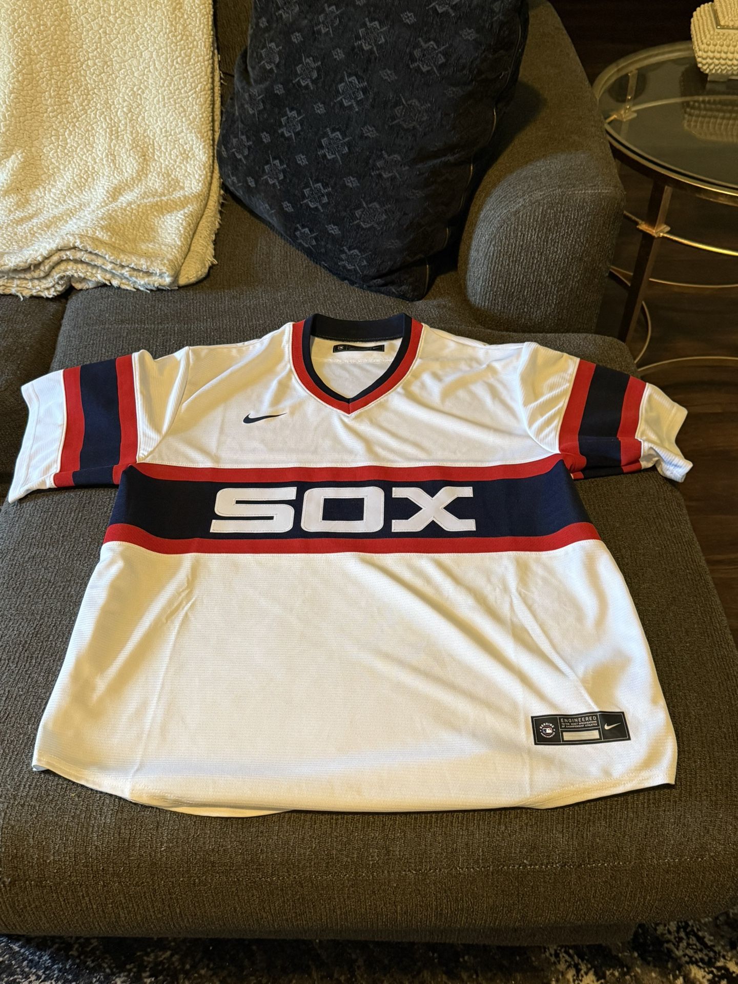 1X Chicago White Sox Jersey $100 ***NEVER WORN $100***