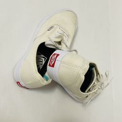Vans Comfycush Authentic White Shoes Men’s Size 6 / Woman’s 7.5 great shape