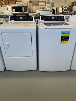 New Set 4.1 Cu Ft Washer And Dryer Gas 7.0 Cu Ft