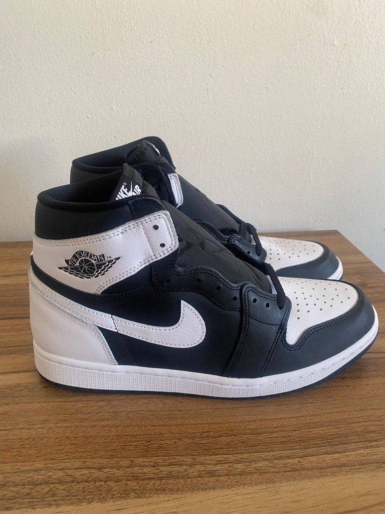 Jordan 1 High Black/White