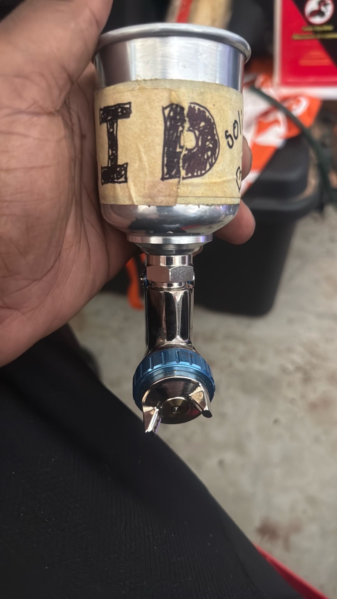 Graco Sharpe Finex FX1000 Mini-HVLP Gravity Feed Spray Gun.