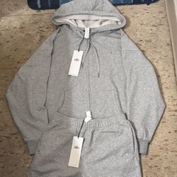 Alo grey zip up cuffed pant size medium 