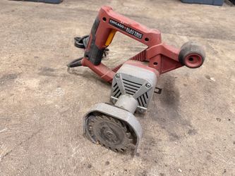 Toe Kick flooring saw