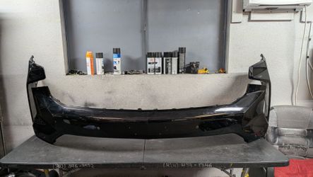 2021-2022-2023-2024 CHEVROLET TAHOE/SUBURBAN FRONT BUMPER OEM USED #10847
