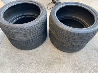 Dunlop SP Sport Maxx Tires – Excellent Condition – Performance Set
