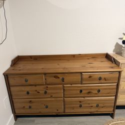 7 Drawer Dresser