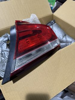 OEM Honda Civic 2013-2015 Passenger Taillight