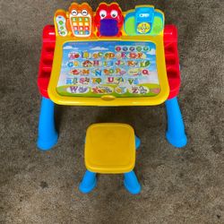 Touch & Learn Activity Desk