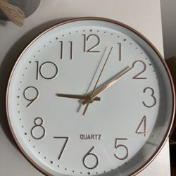 Free Rose Gold Clock