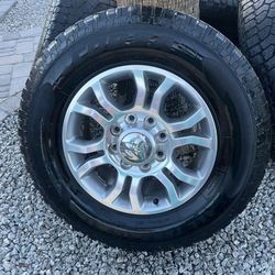 LT275/70R18 For Dodge