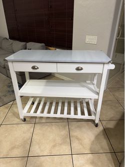 Kitchen island