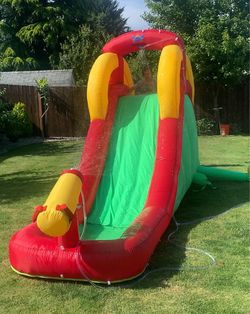 Kids inflatable slide with electric pump