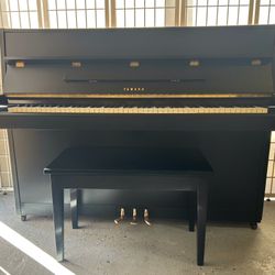 Amazing Sound Yamaha P2 Studio Upright Piano / Will Deliver   